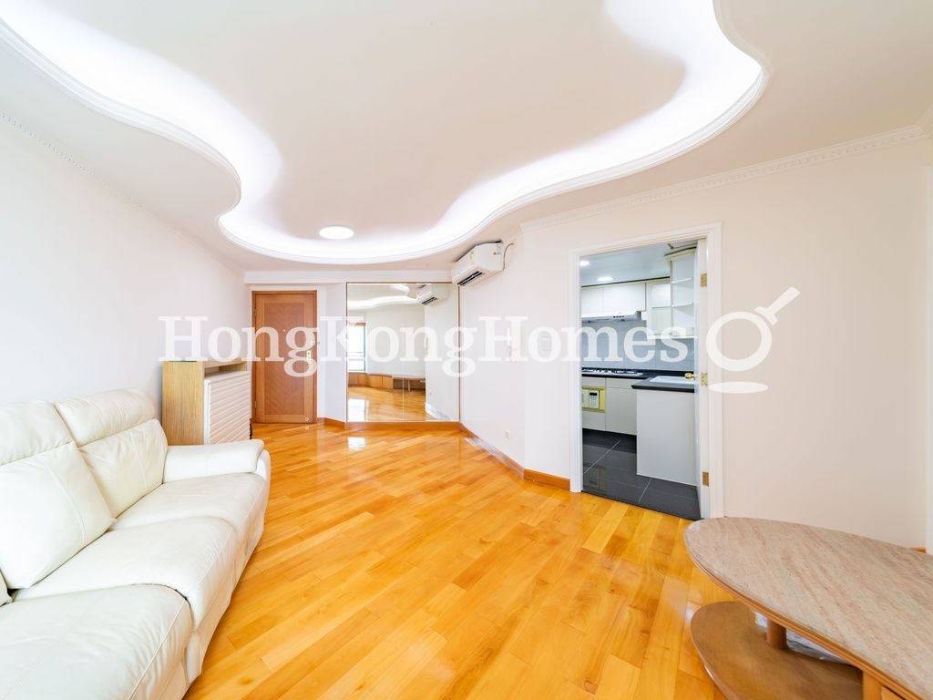 Living and Dining Room — Island Harbourview - Tower 10, Tai Kok Tsui