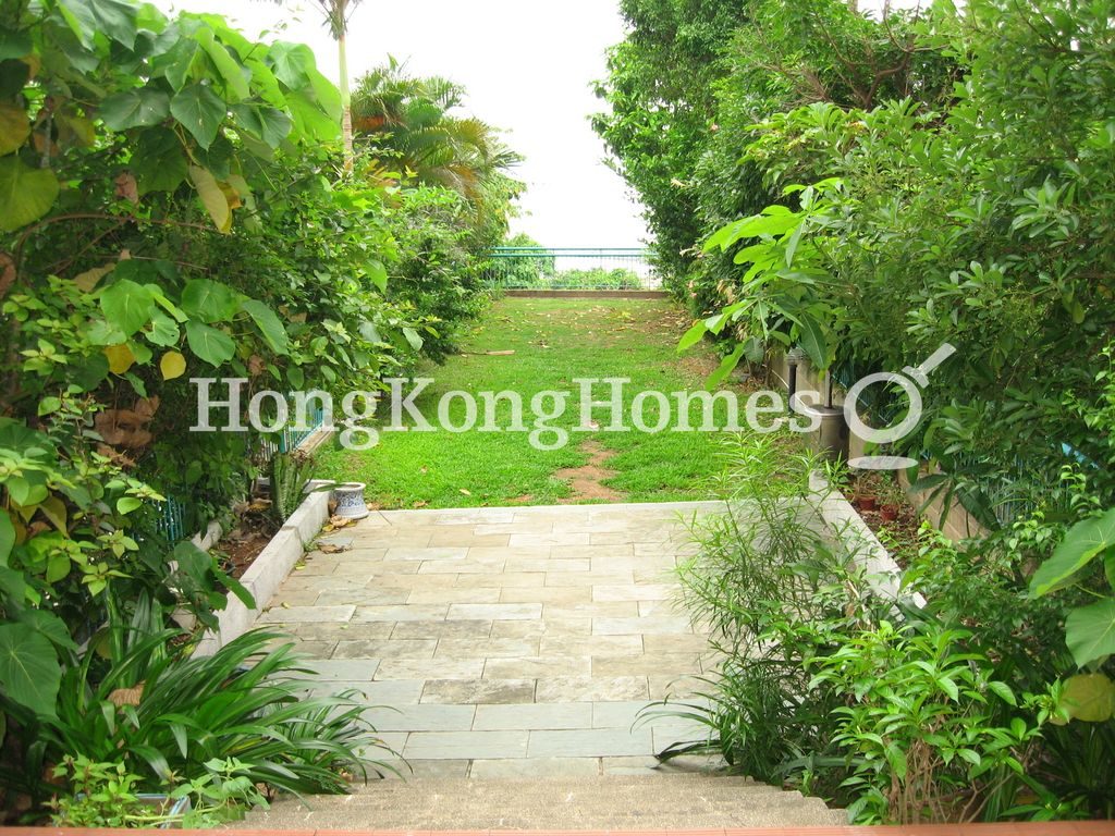 Phase 4 - Peninsula Village - Caperidge Drive - Block 29