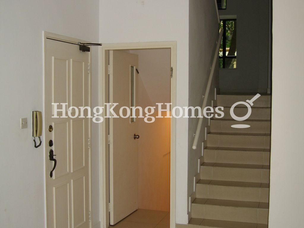 Living Room — Phase 4 - Peninsula Village - Caperidge Drive - Block 29, Discovery Bay