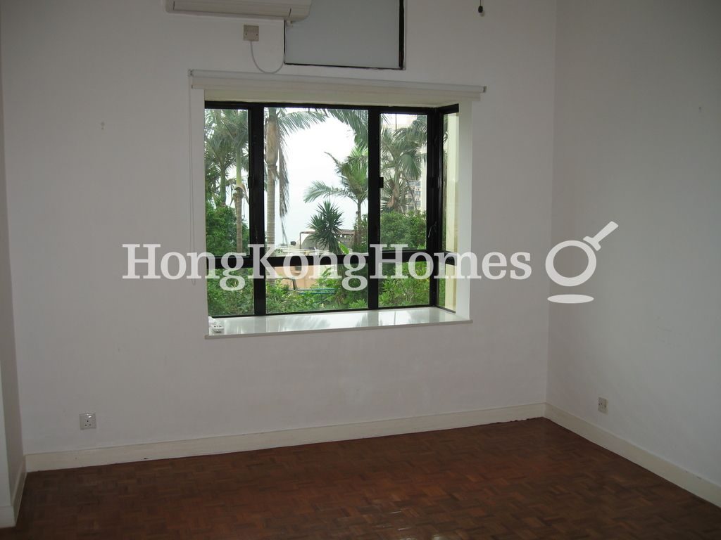 Master Bedroom — Phase 4 - Peninsula Village - Caperidge Drive - Block 29, Discovery Bay