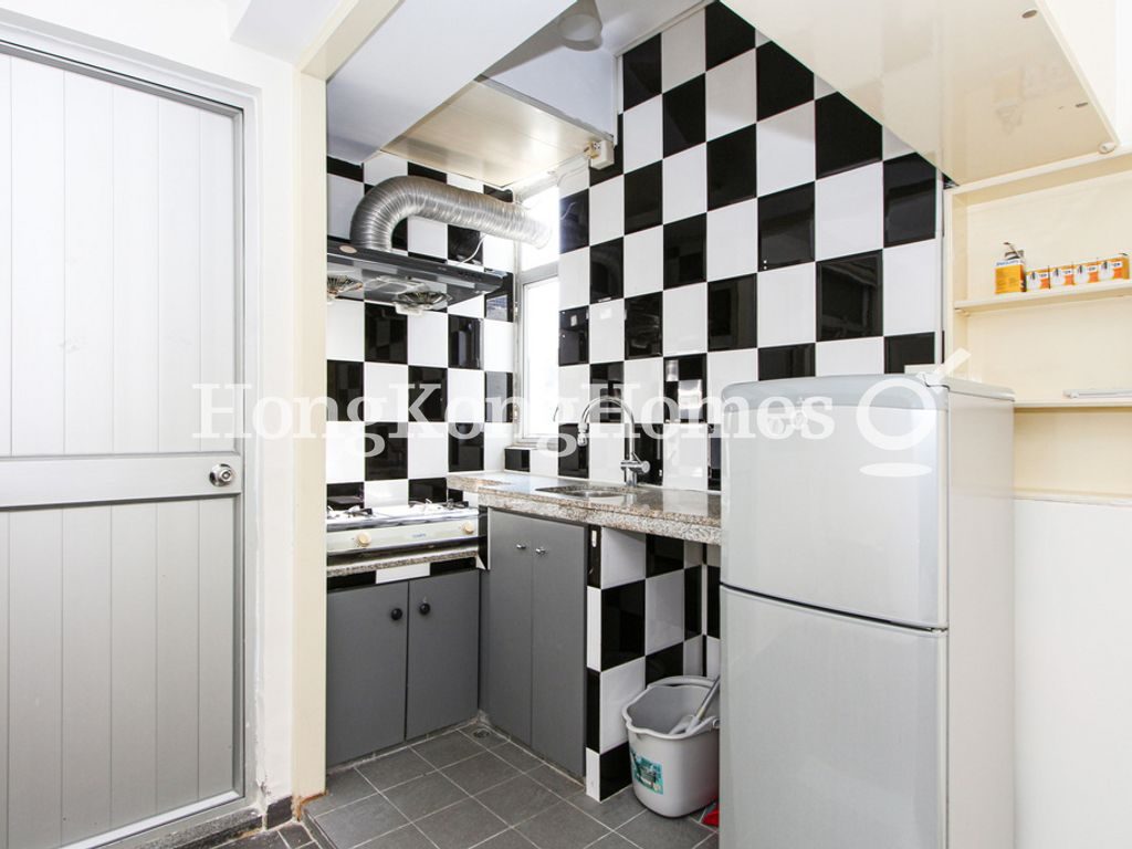 Open Kitchen — Huncliff Court, Western / Kennedy Town