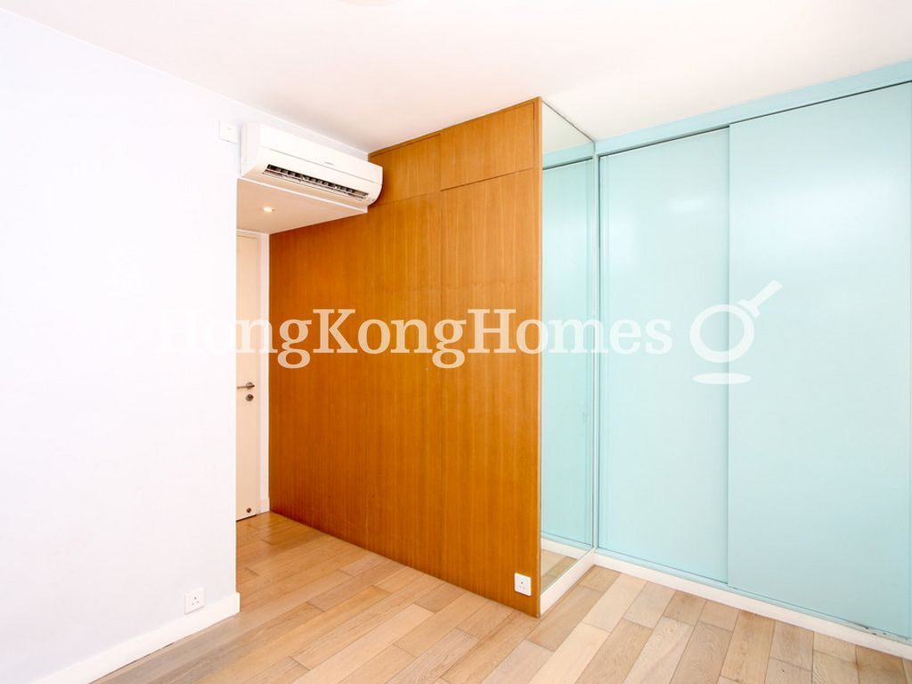 Built-in Wardrobe in Second Bedroom — South Bay Gardens - Block C, Repulse Bay