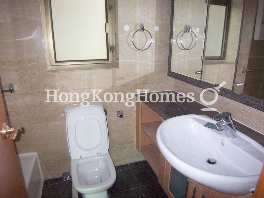 Guest Bathroom — The Belcher's - Block 2, Pokfulam