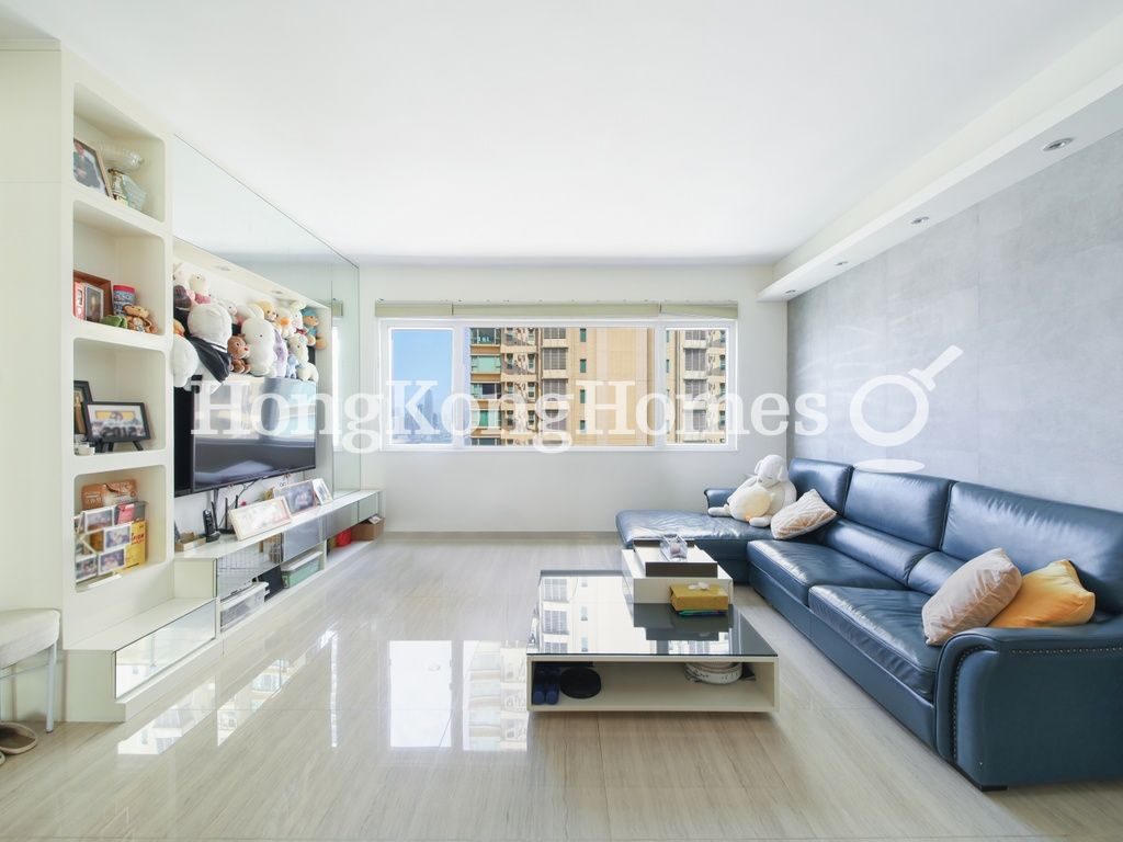 Living and Dining Room — Broadview Terrace, North Point Hill