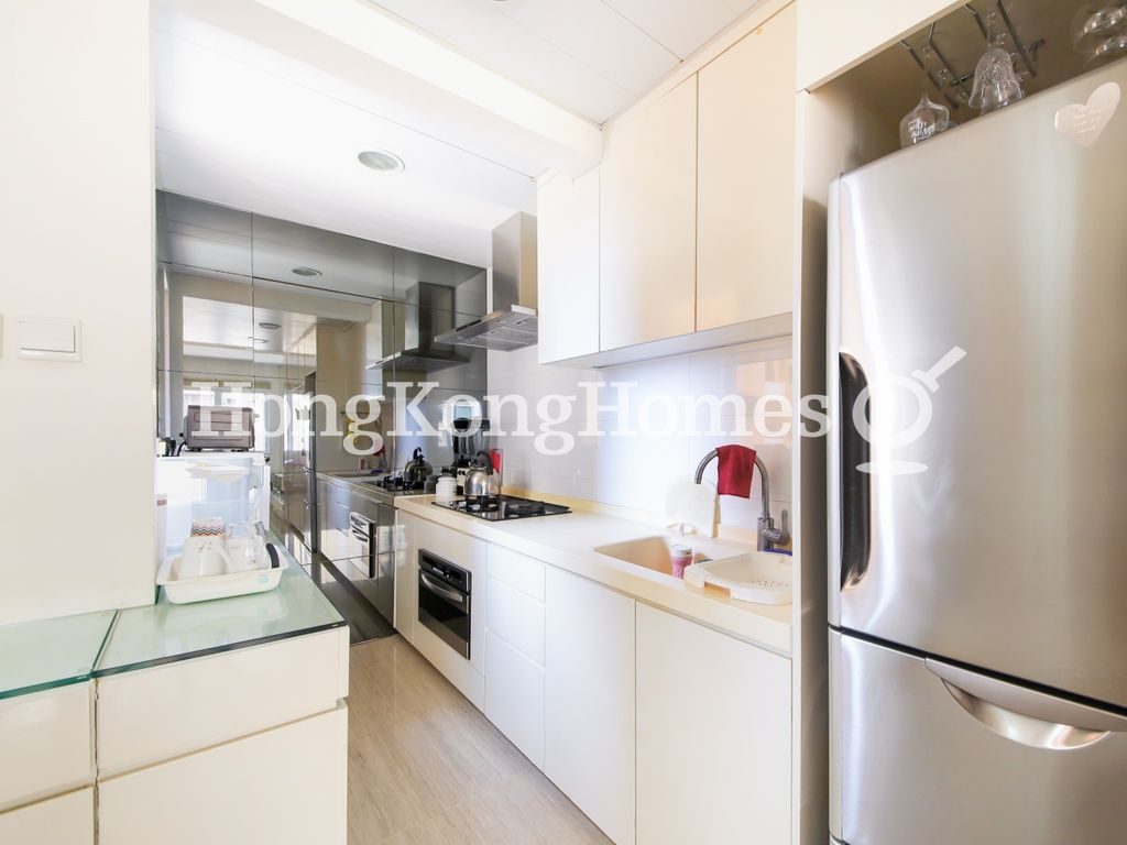 Open Kitchen — Broadview Terrace, North Point Hill