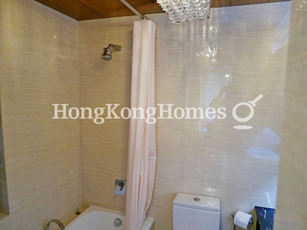 Guest Bathroom — Hillsborough Court - Block 02, Mid-levels Central