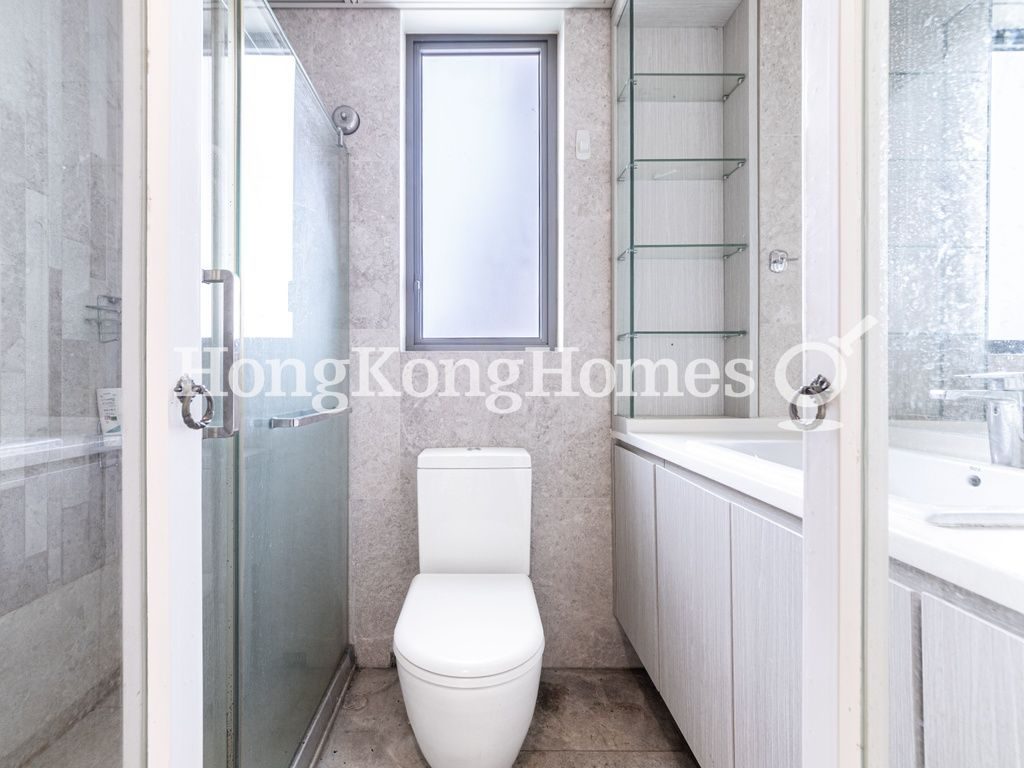 Master Bathroom — Lime Habitat, North Point