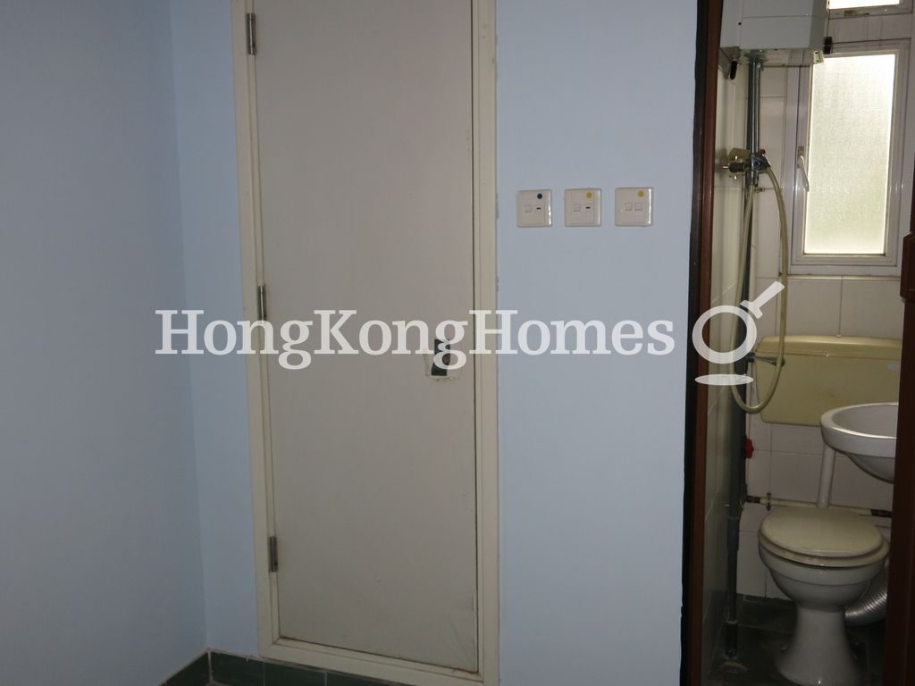 Maid's Room — Royal Forest - Block 03, Shatin