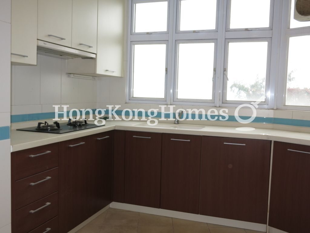 Kitchen — Royal Forest - Block 03, Shatin