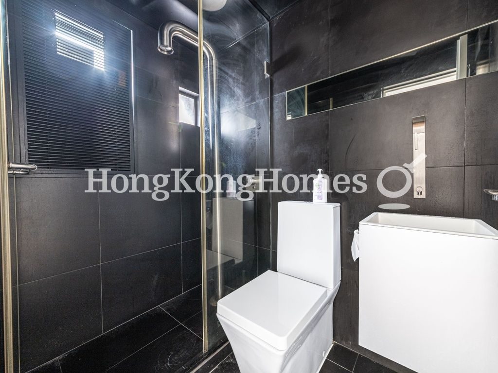 Second Ensuite Bathroom — Winsome Park, Mid-levels West