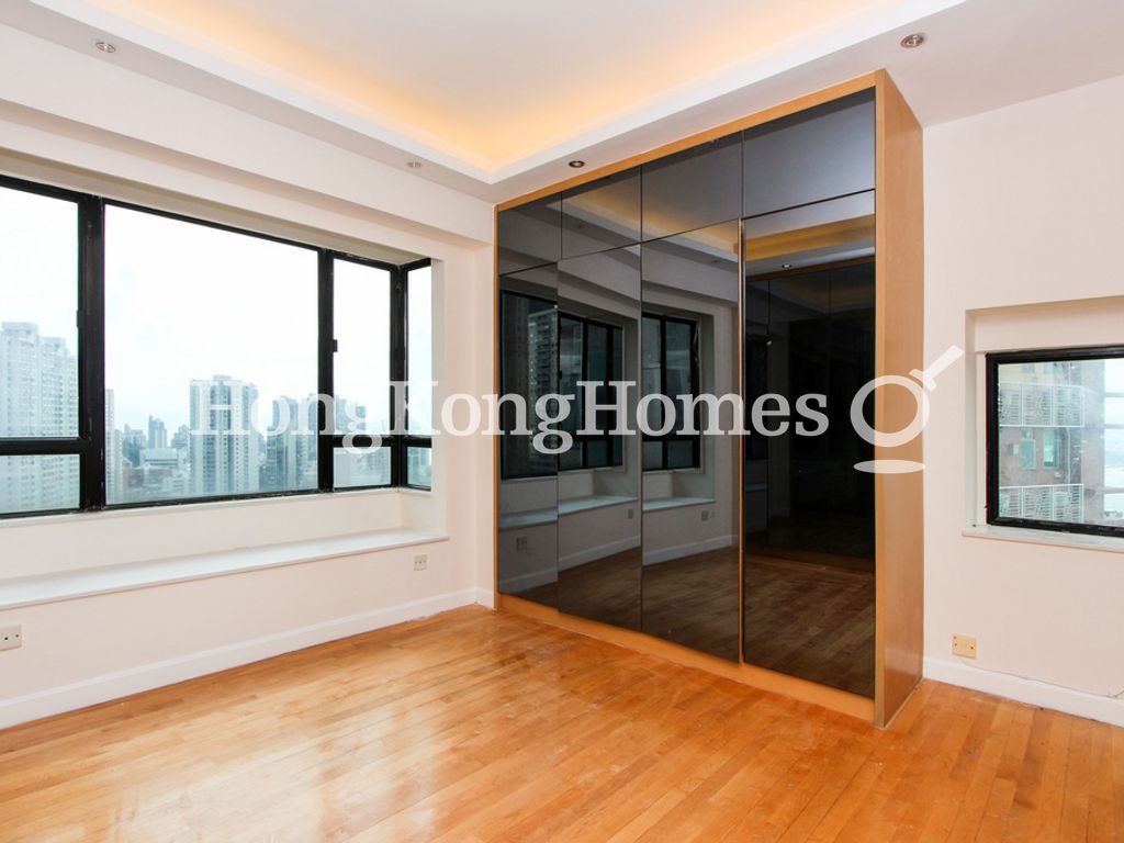 Master Bedroom — Ying Piu Mansion, Mid-levels West