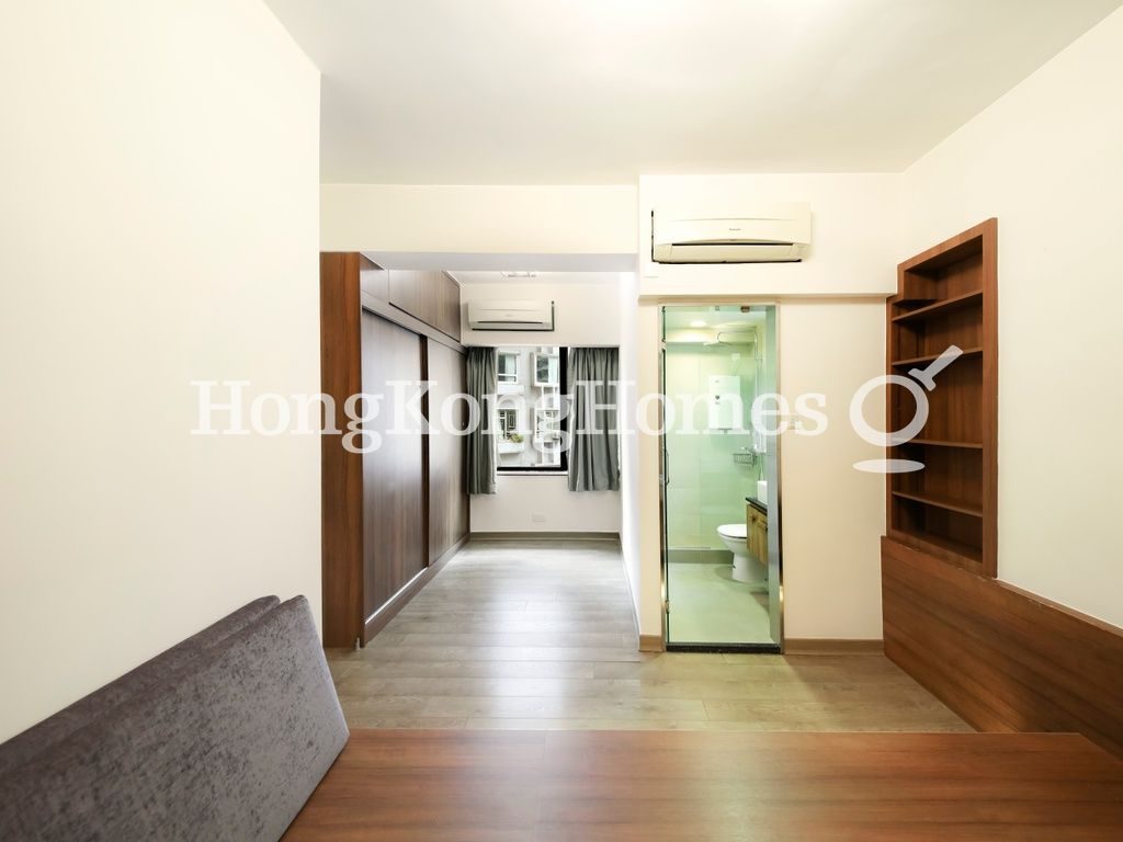 Master Bedroom — Ying Piu Mansion, Mid-levels West