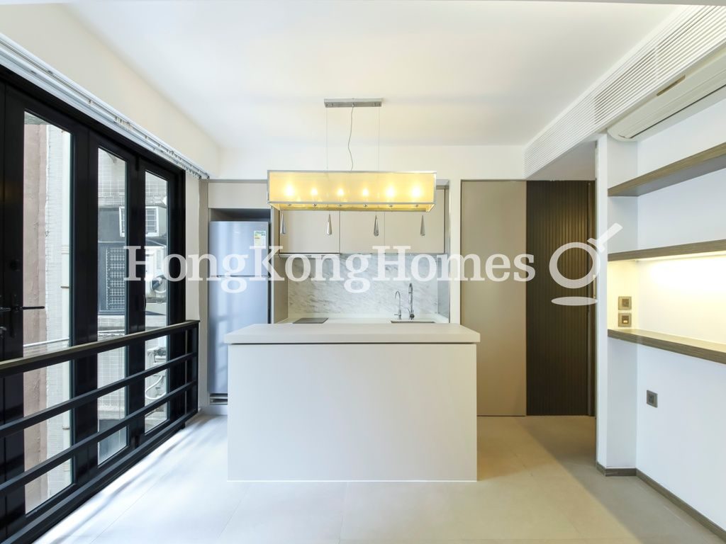 Living and Dining Room — Richview Villa (Fung Shing Court), Happy Valley
