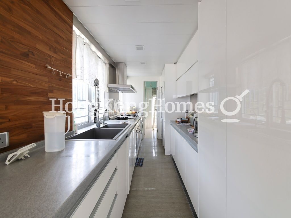 Kitchen — Emerald Garden, Pokfulam