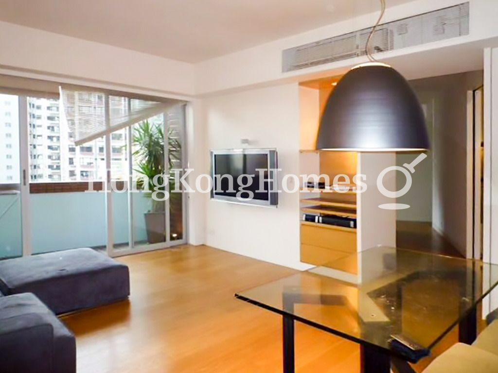 Living and Dining Room — Jing Tai Garden Mansion, Mid-levels West