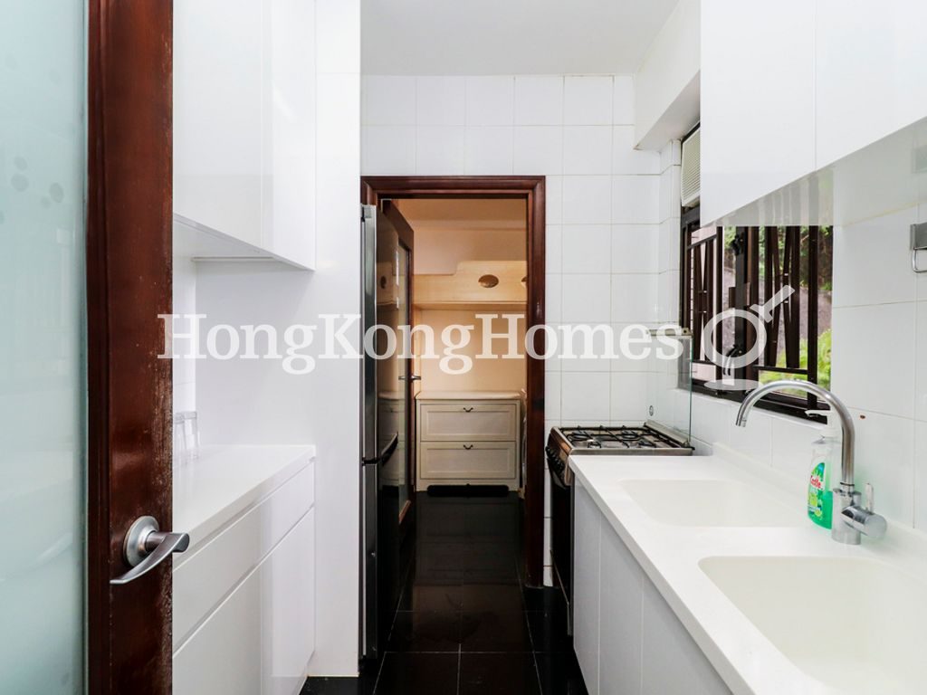 Kitchen — South Bay Gardens - Block C, Repulse Bay