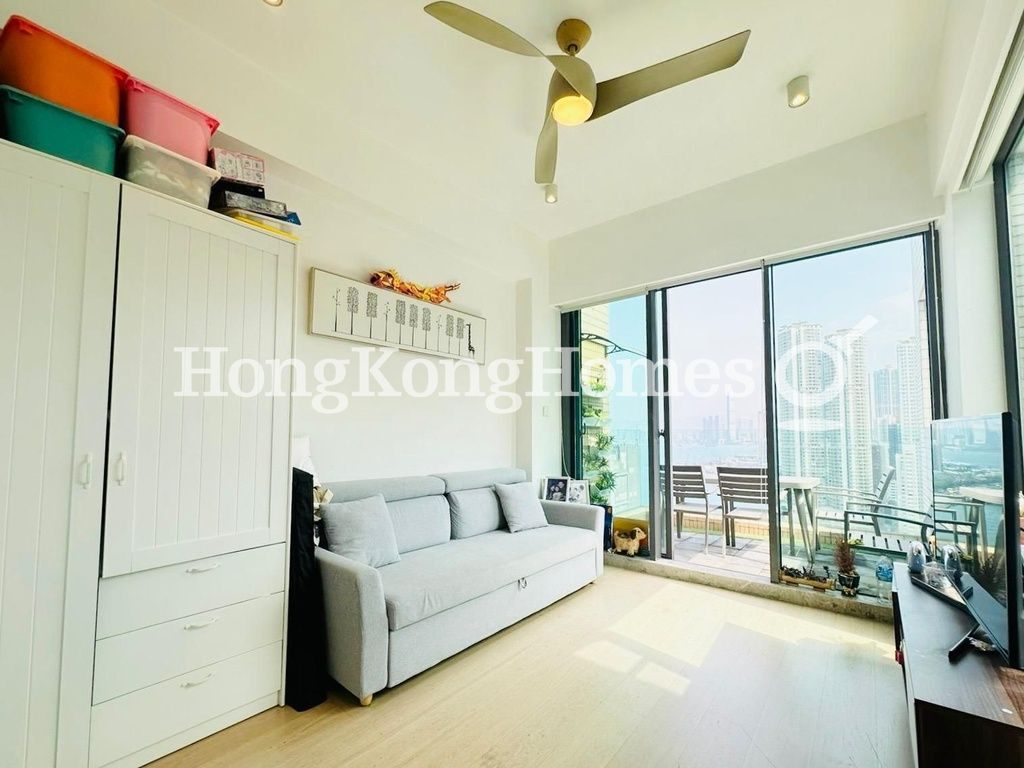 Living and Dining Room — Victoria Road, 60, Western / Kennedy Town