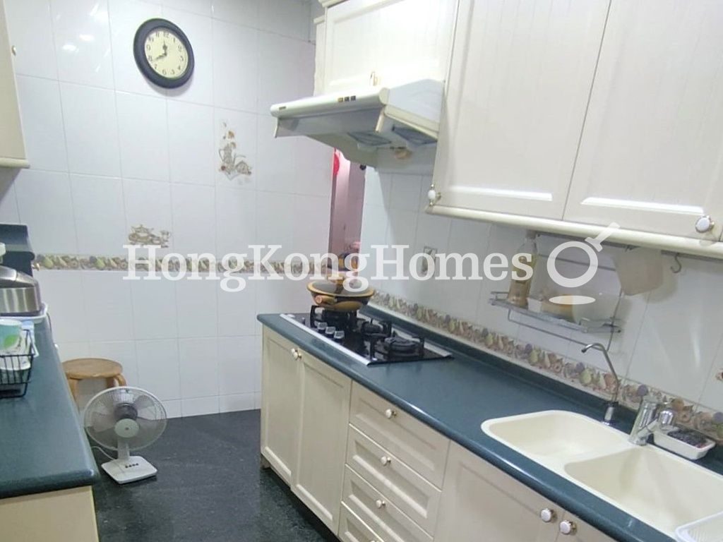 Kitchen — City Garden - Block 04, North Point