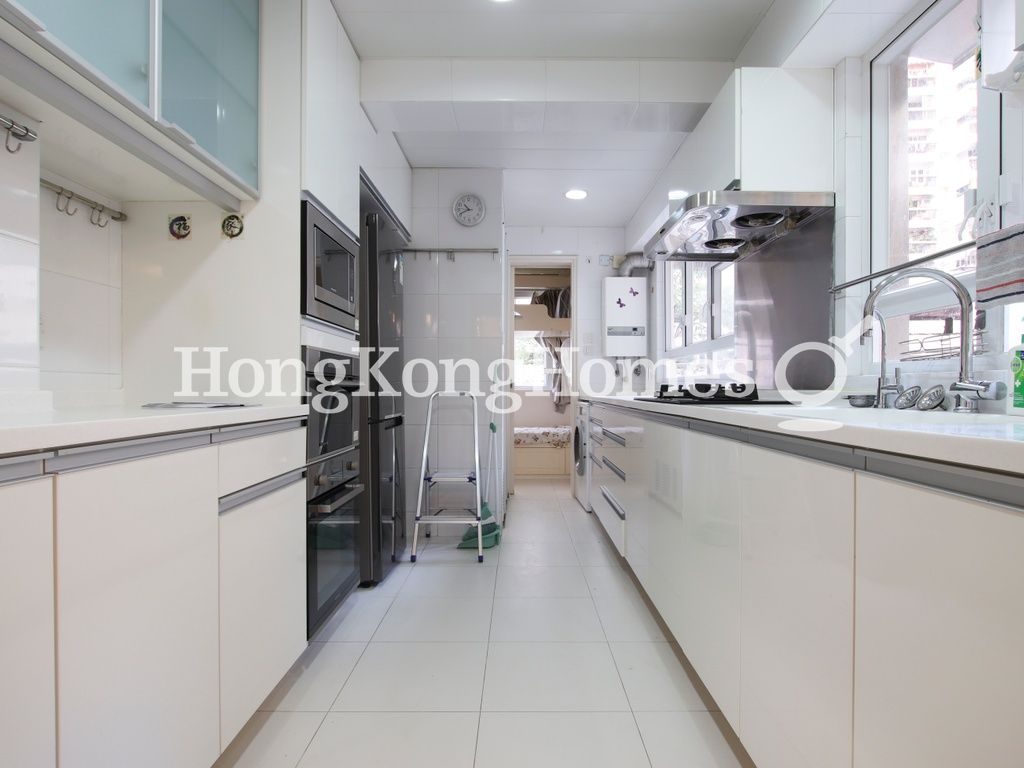 Kitchen — Dragon View, North Point