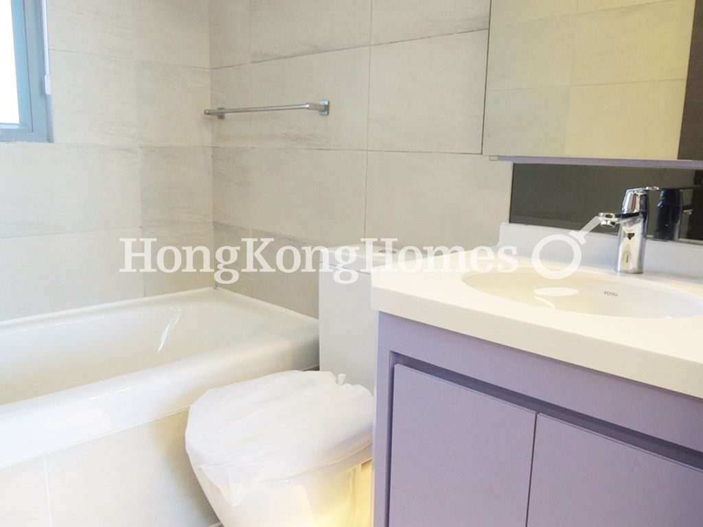 Master Bathroom — Grand Promenade - Tower 05, Quarry Bay