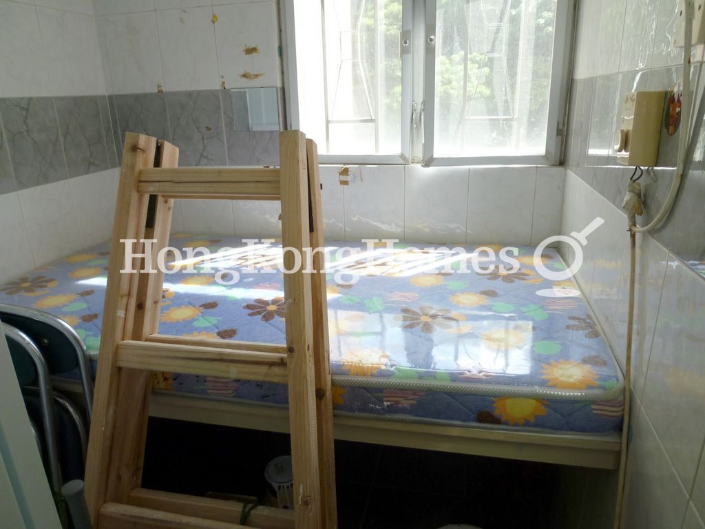 Maid's Room — Baguio Villa - Block 22, Pokfulam