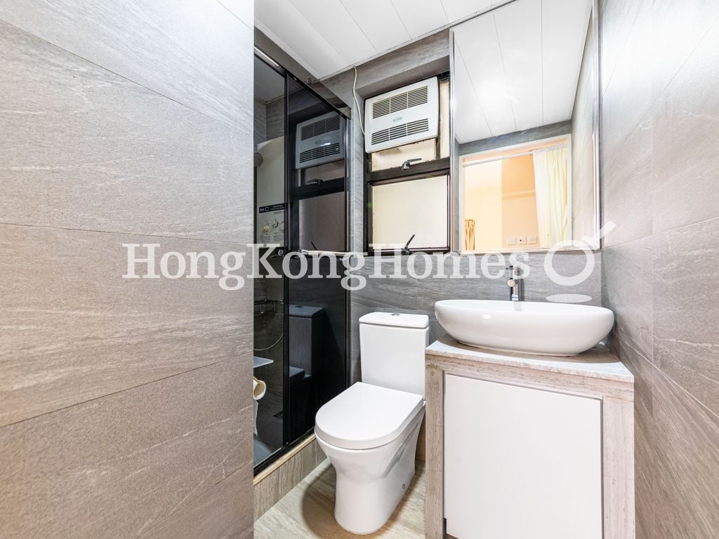 Master Bathroom — Blessings Garden I, Mid-levels West