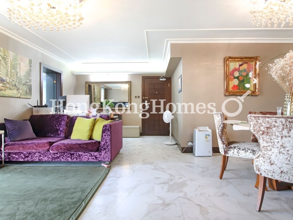 Living and Dining Room — City Garden - Block 08, North Point