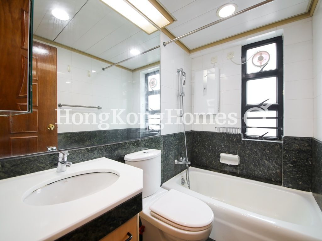 Bathroom — Fairview Height, Mid-levels West