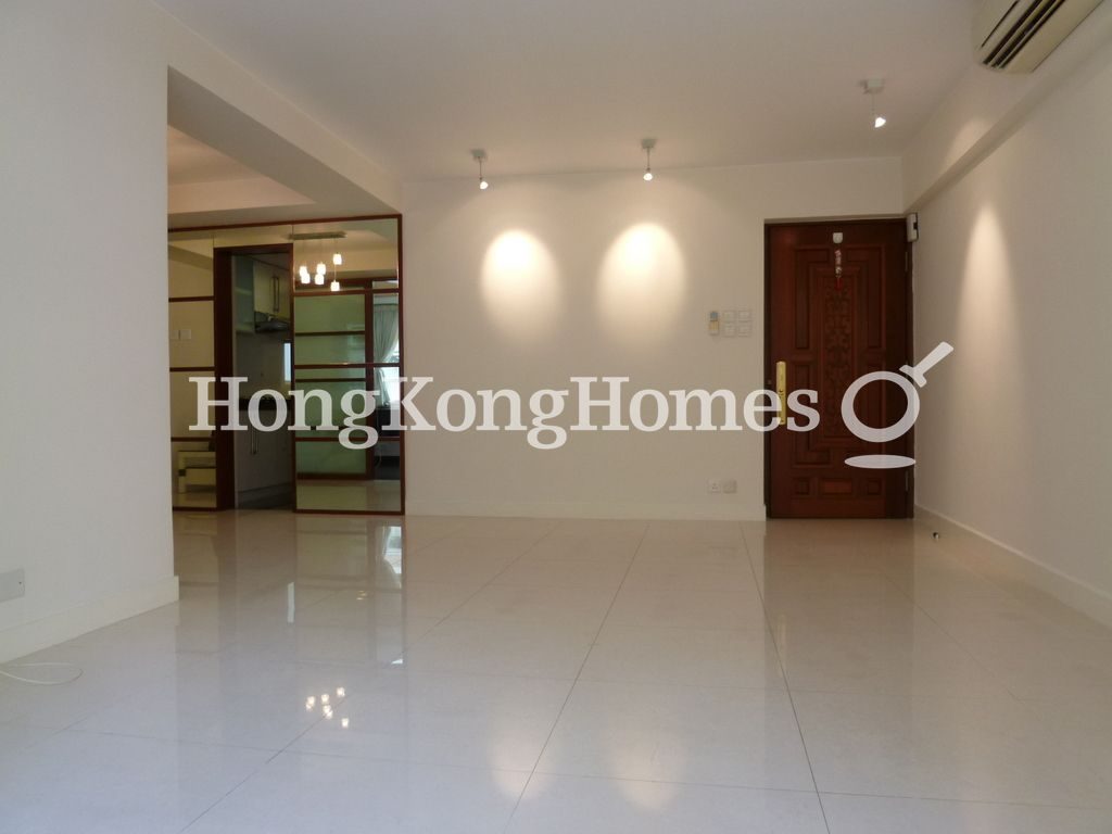 Living and Dining Room — Phoenix Court - Block 05, Mid-levels East