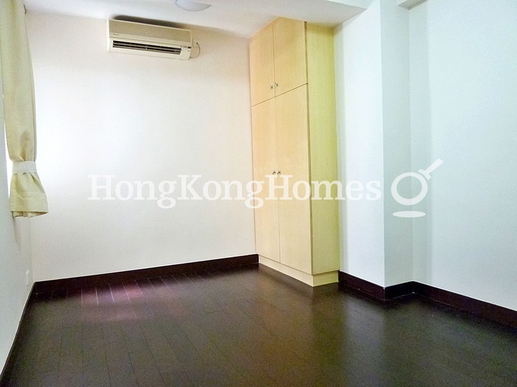 Second Bedroom — Phoenix Court - Block 05, Mid-levels East