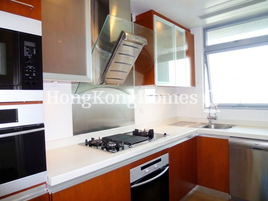 Kitchen — Residence Bel-air - Phase 04, Peak Tower 07, Pokfulam