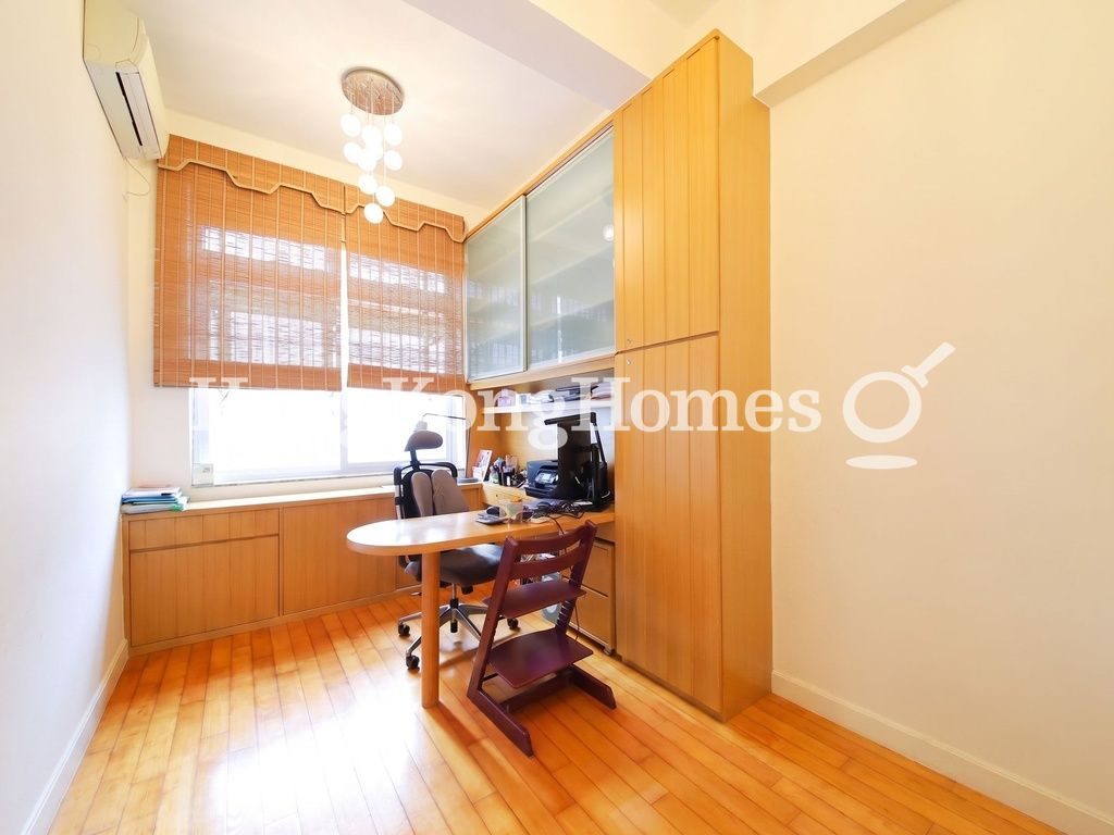 Third Bedroom — Sing Woo Crescent, 1, Happy Valley